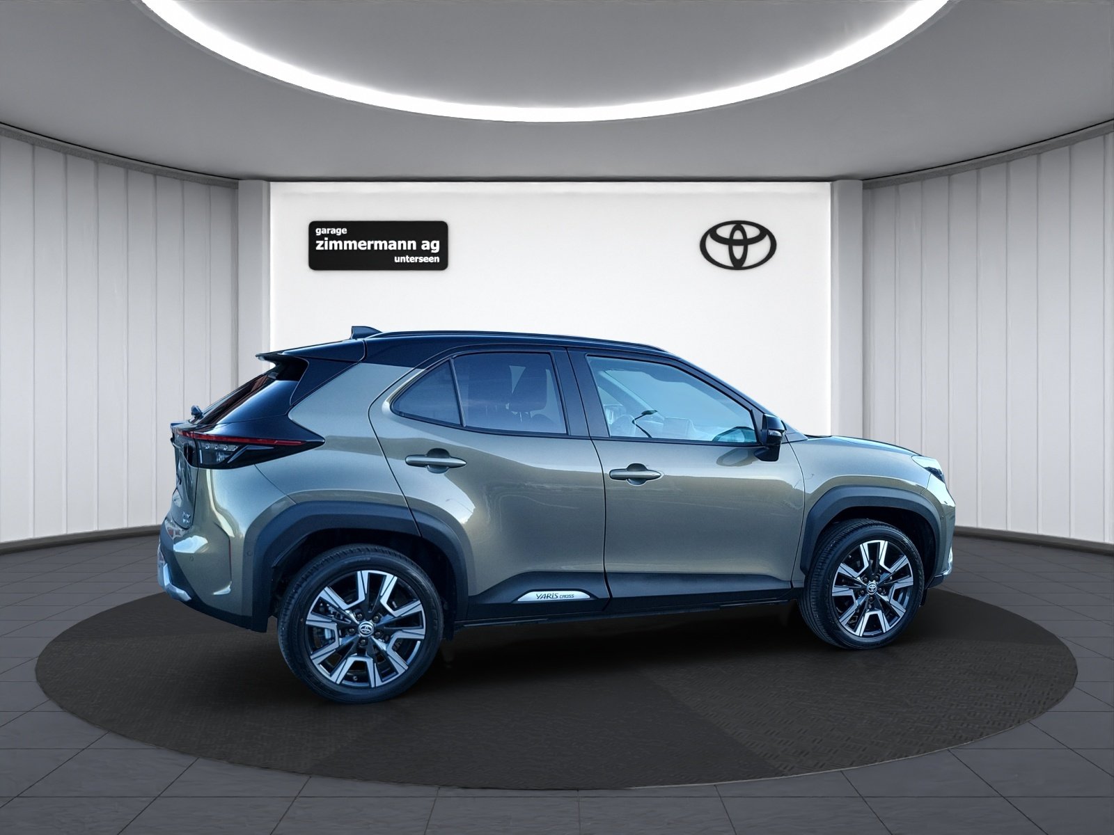 TOYOTA Yaris Cross 1.5 VVT-i HSD Premiere Edition AWD-i, Full-Hybrid Petrol/Electric, Second hand / Used, Automatic - 6