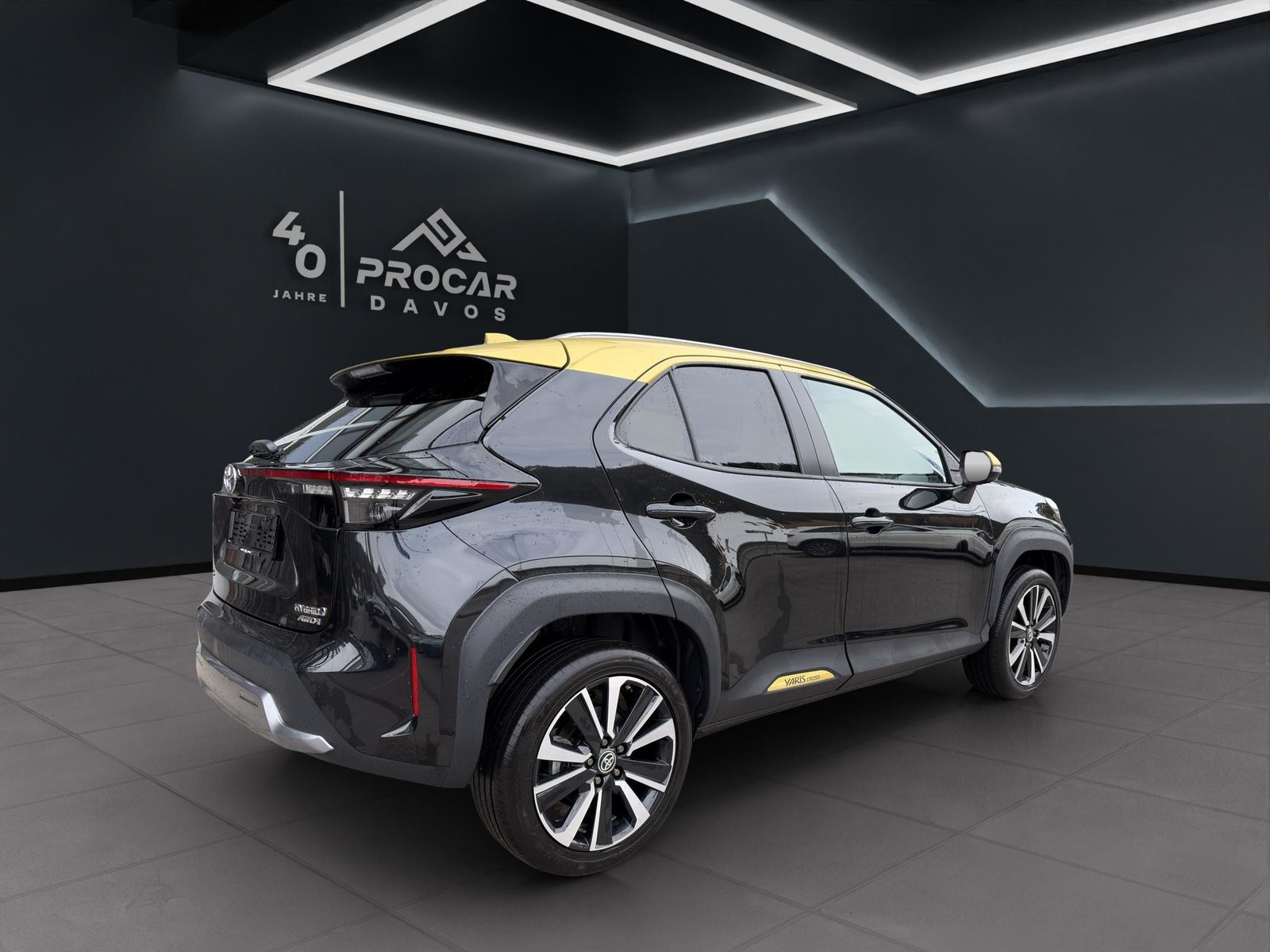 TOYOTA Yaris Cross 1.5 VVT-i HSD Premiere Edition AWD-i, Voll-Hybrid Benzin/Elektro, Occasion / Gebraucht, Automatik - 4