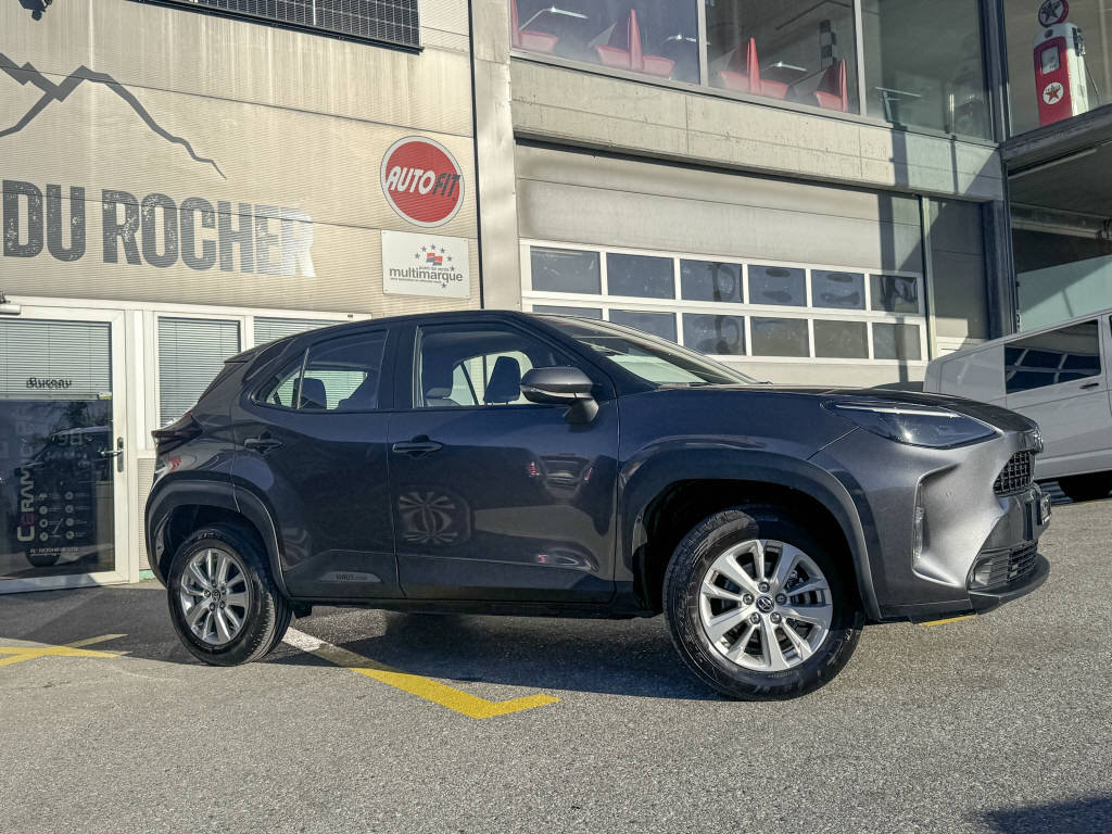 TOYOTA Yaris Cross 1.5 VVT-i HSD Comfort AWD-i, Voll-Hybrid Benzin/Elektro, Occasion / Gebraucht, Automatik - 5
