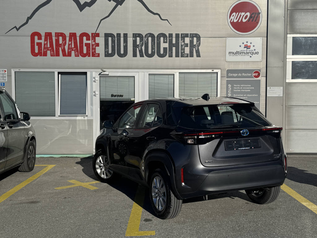 TOYOTA Yaris Cross 1.5 VVT-i HSD Comfort AWD-i, Voll-Hybrid Benzin/Elektro, Occasion / Gebraucht, Automatik - 7