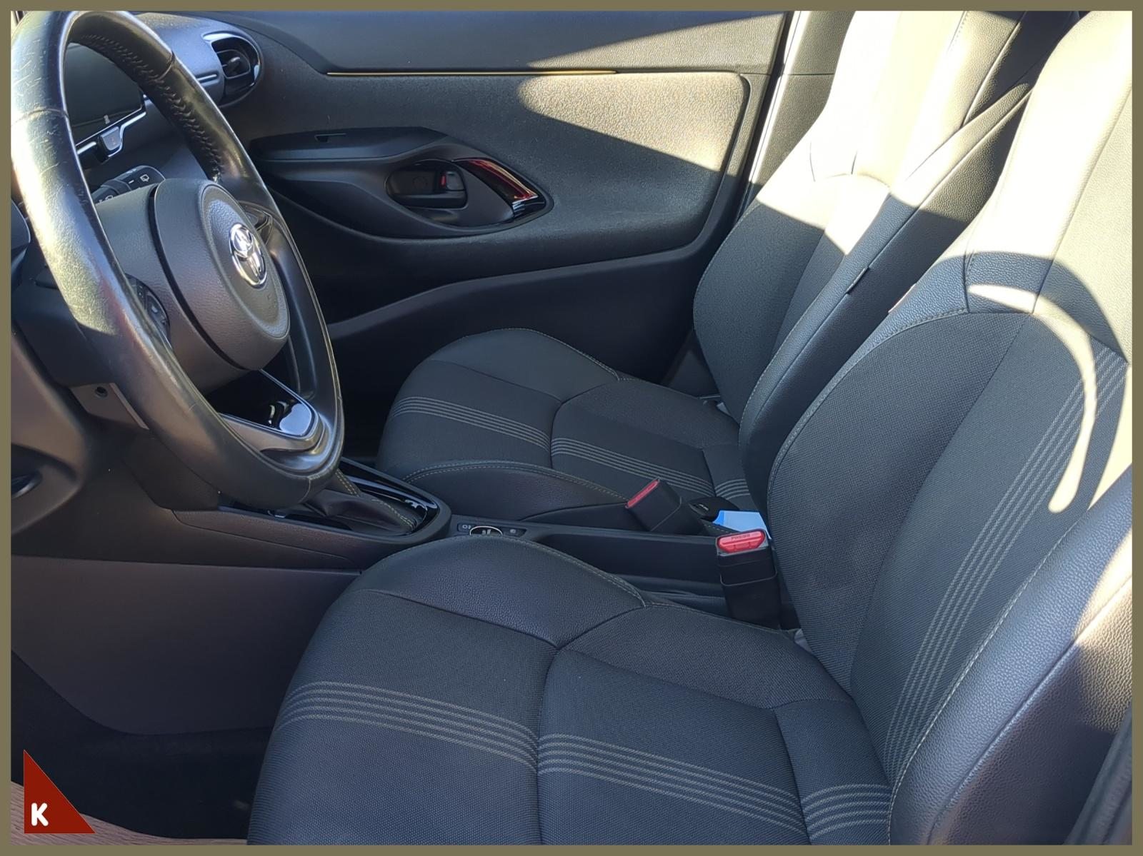 TOYOTA Yaris Cross 1.5 VVT-i HSD Adventure AWD-i, Voll-Hybrid Benzin/Elektro, Occasion / Gebraucht, Automatik - 7