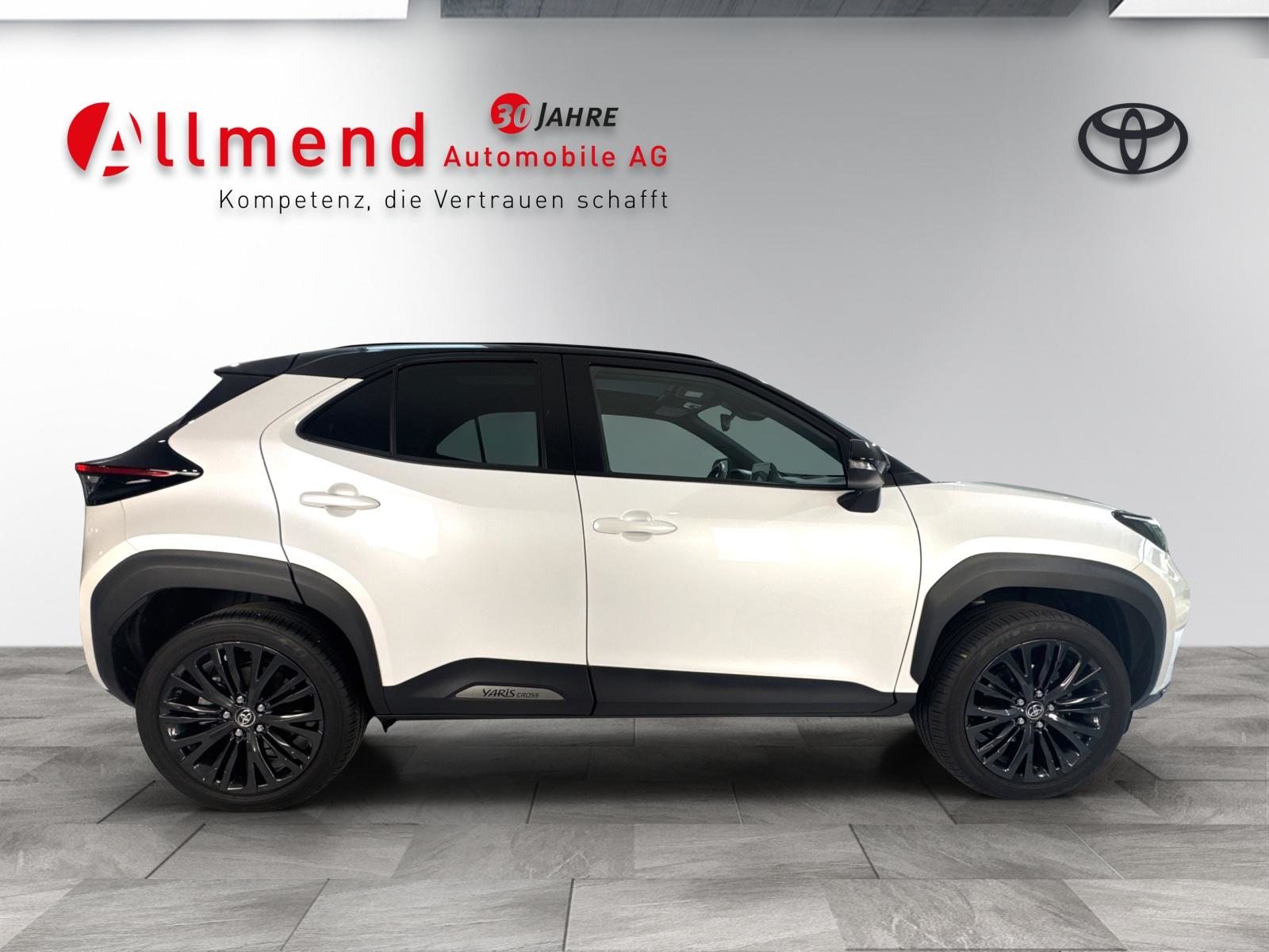 TOYOTA Yaris Cross 1.5 VVT-i HSD Adventure AWD-i, Voll-Hybrid Benzin/Elektro, Occasion / Gebraucht, Automatik - 4