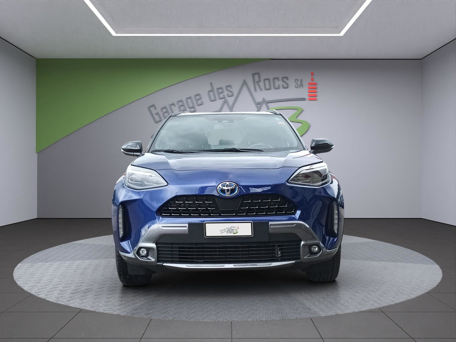 TOYOTA Yaris Cross 1.5 VVT-i HSD Adventure AWD-i, Full-Hybrid Petrol/Electric, Second hand / Used, Automatic - 3