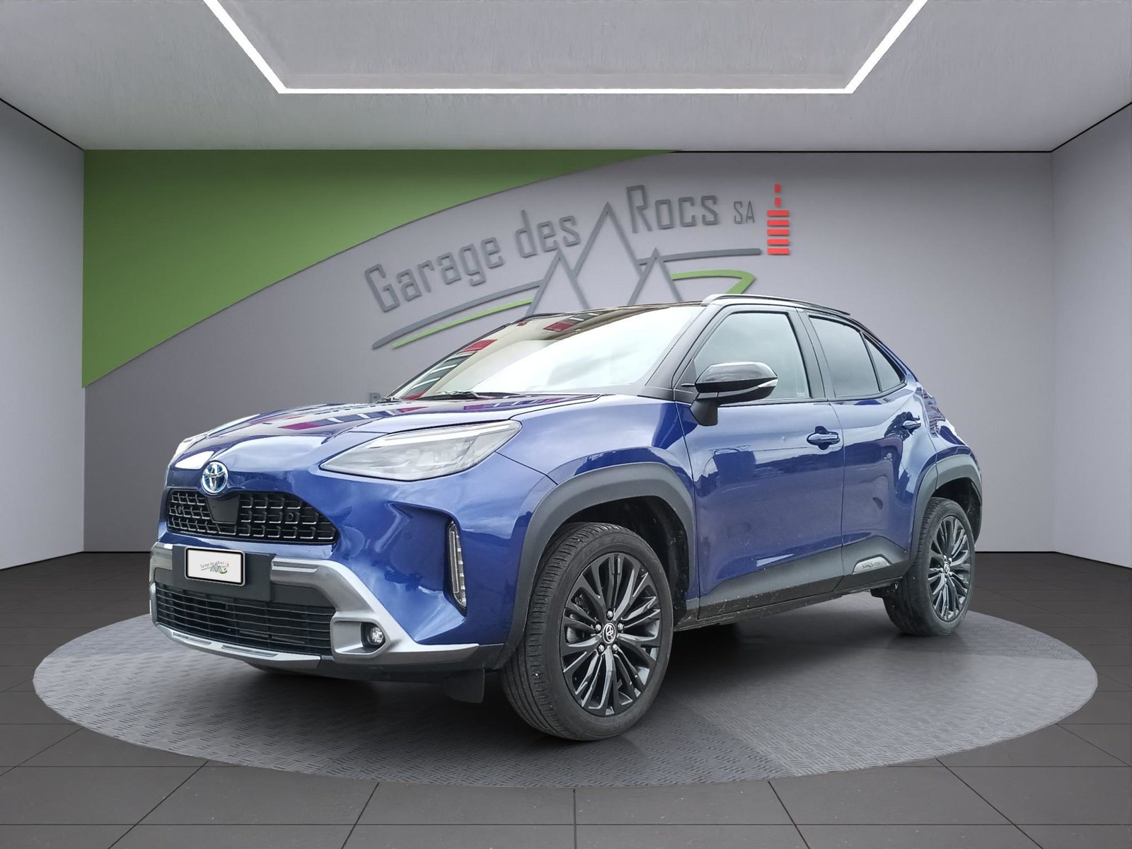 TOYOTA Yaris Cross 1.5 VVT-i HSD Adventure AWD-i, Full-Hybrid Petrol/Electric, Second hand / Used, Automatic - 4