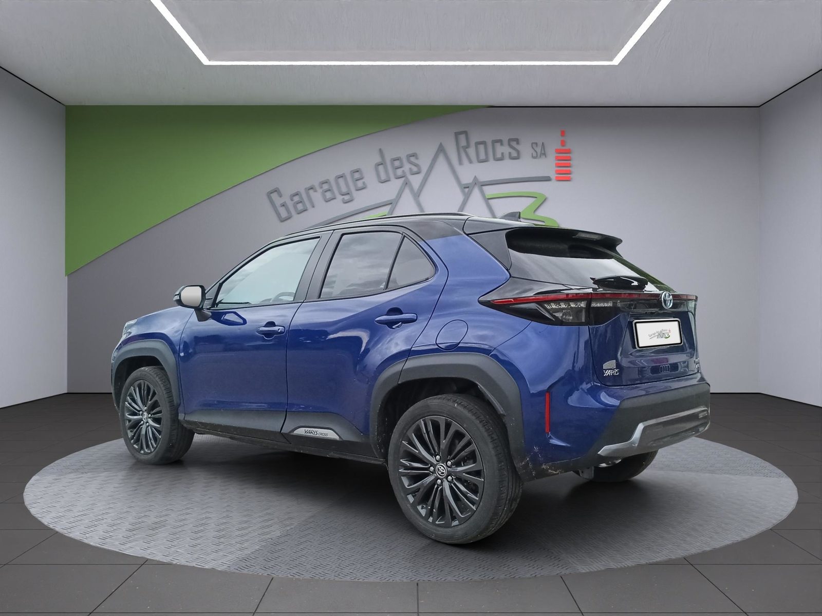 TOYOTA Yaris Cross 1.5 VVT-i HSD Adventure AWD-i, Full-Hybrid Petrol/Electric, Second hand / Used, Automatic - 6