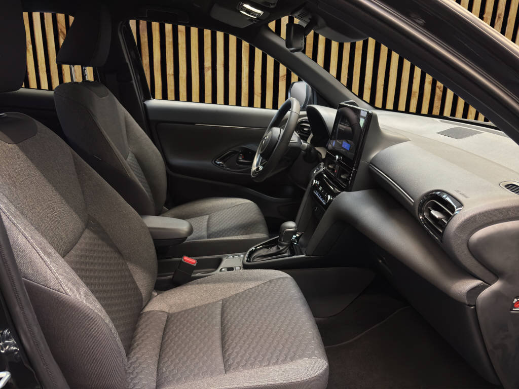 TOYOTA Yaris Cross 1.5 VVT-i HSD Trend, Full-Hybrid Petrol/Electric, Second hand / Used, Automatic - 5
