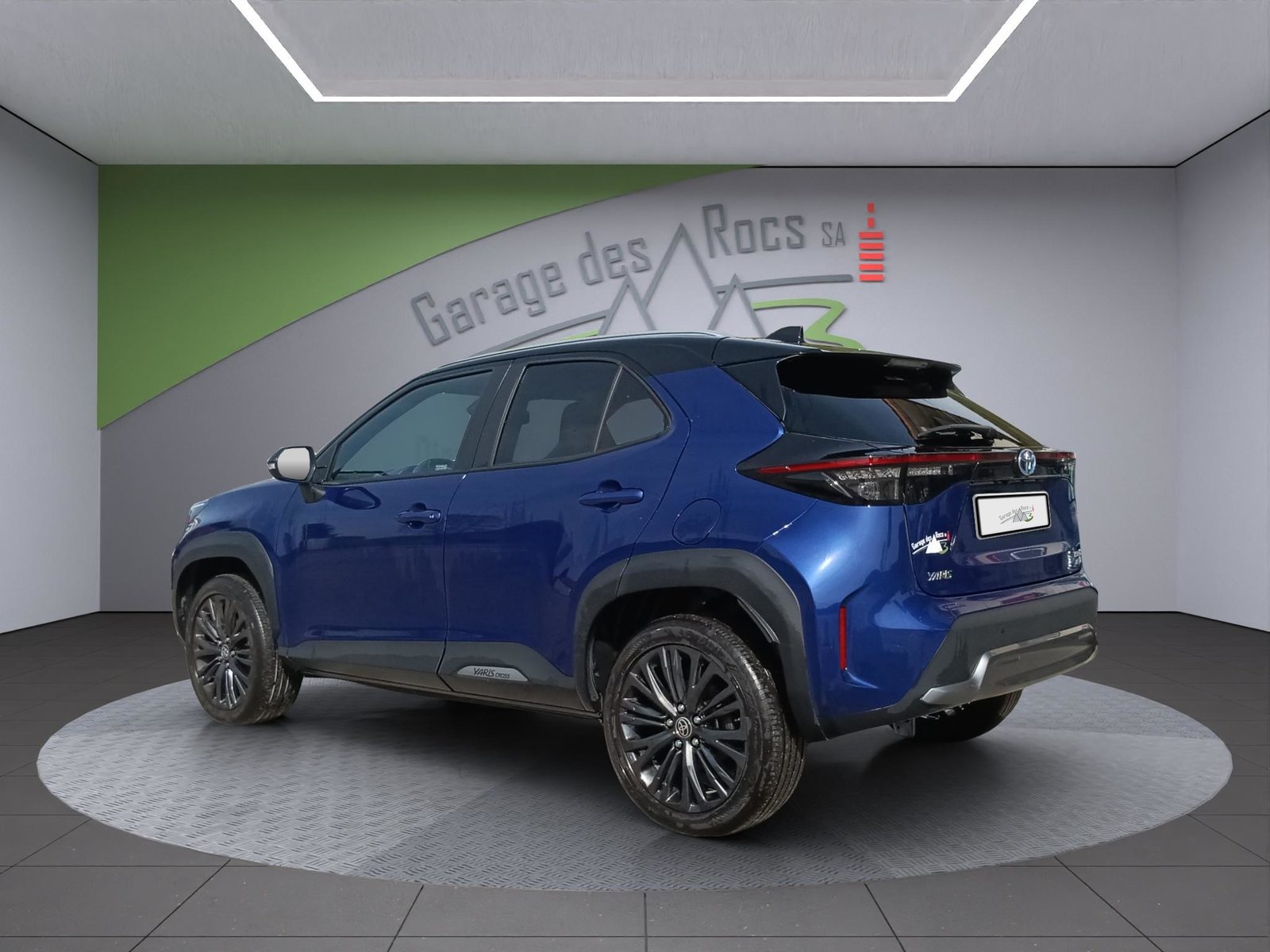 TOYOTA Yaris Cross 1.5 VVT-i HSD Adventure AWD-i, Voll-Hybrid Benzin/Elektro, Occasion / Gebraucht, Automatik - 5