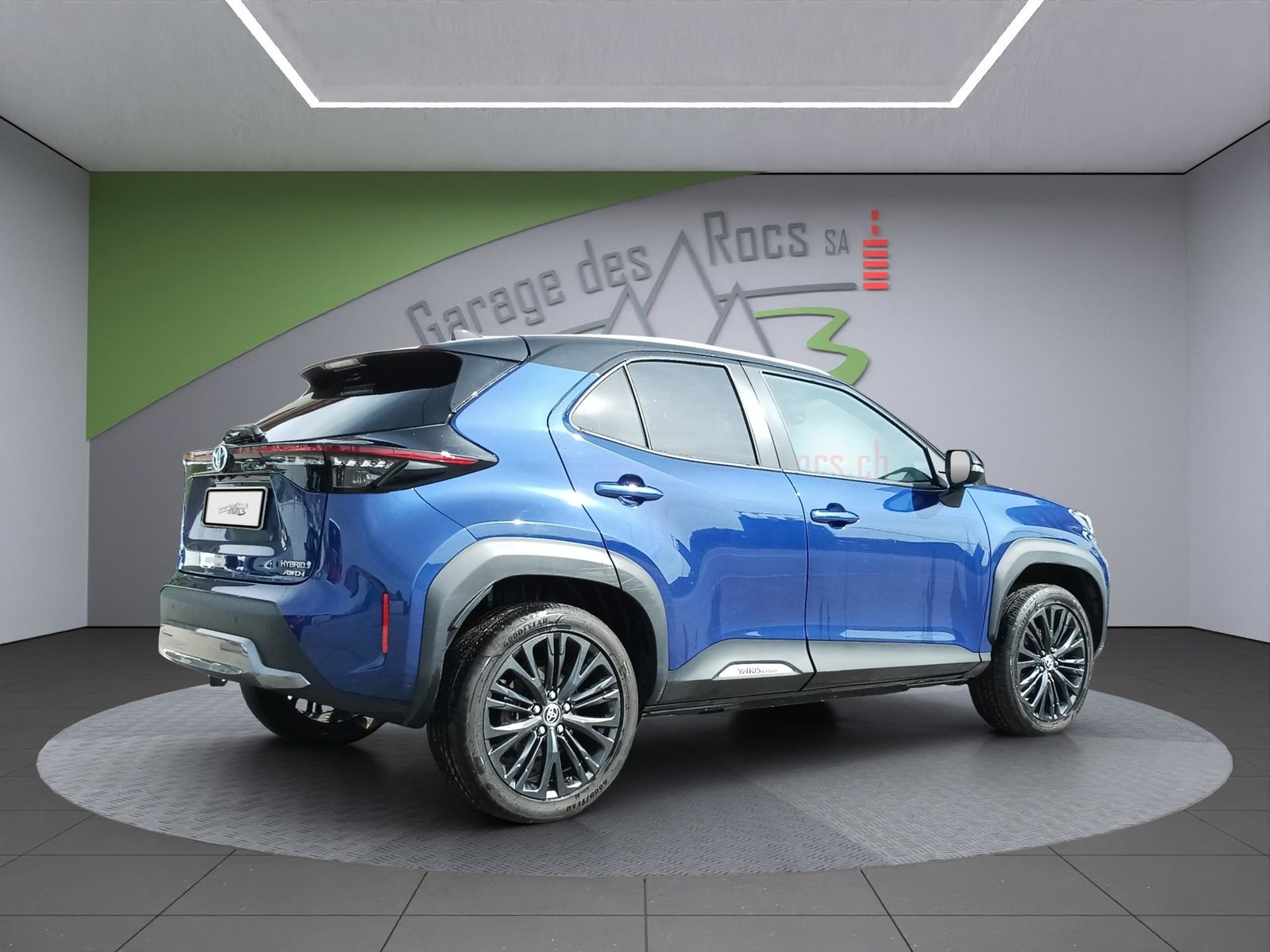 TOYOTA Yaris Cross 1.5 VVT-i HSD Adventure AWD-i, Voll-Hybrid Benzin/Elektro, Occasion / Gebraucht, Automatik - 7