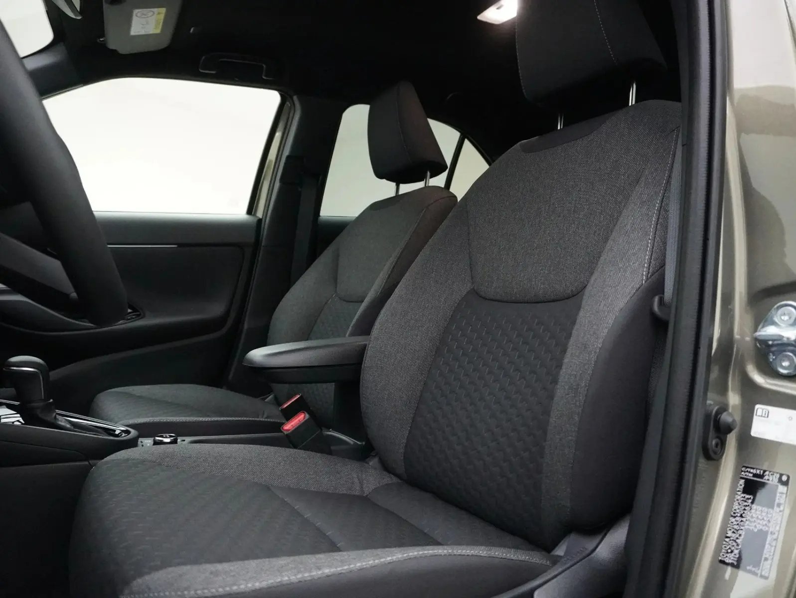 TOYOTA Yaris Cross 1.5 VVT-i HSD Trend AWD-i, Voll-Hybrid Benzin/Elektro, Occasion / Gebraucht, Automatik - 4