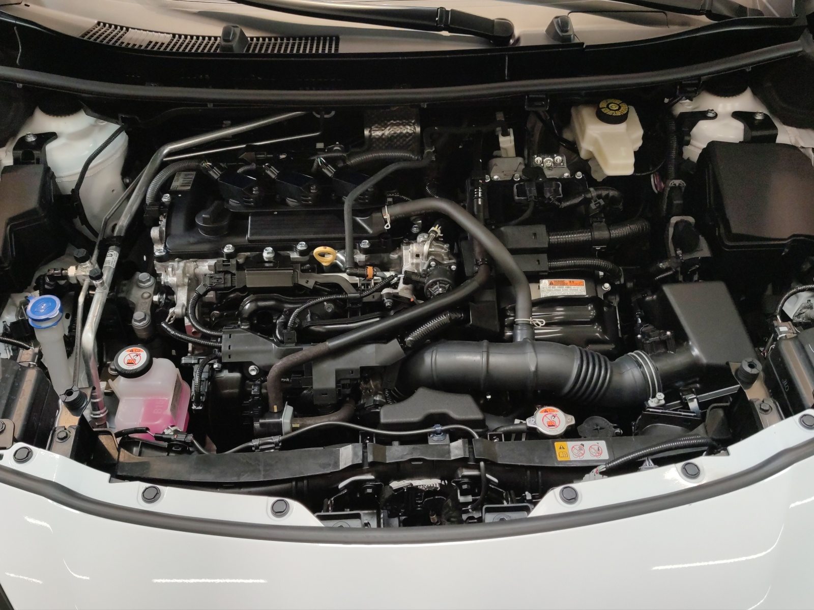 TOYOTA Yaris Cross 1.5 VVT-i HSD Trend AWD-i, Hybride Intégral Essence/Électricité, Occasion / Utilisé, Automatique - 6