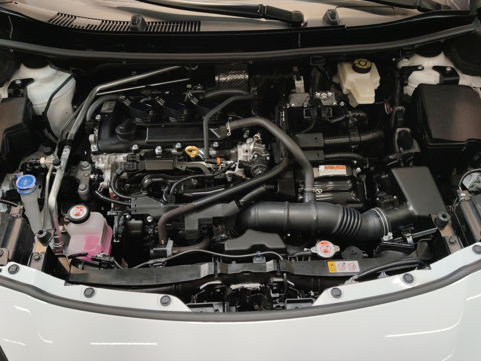TOYOTA Yaris Cross 1.5 VVT-i HSD Trend AWD-i, Hybride Intégral Essence/Électricité, Occasion / Utilisé, Automatique - 6
