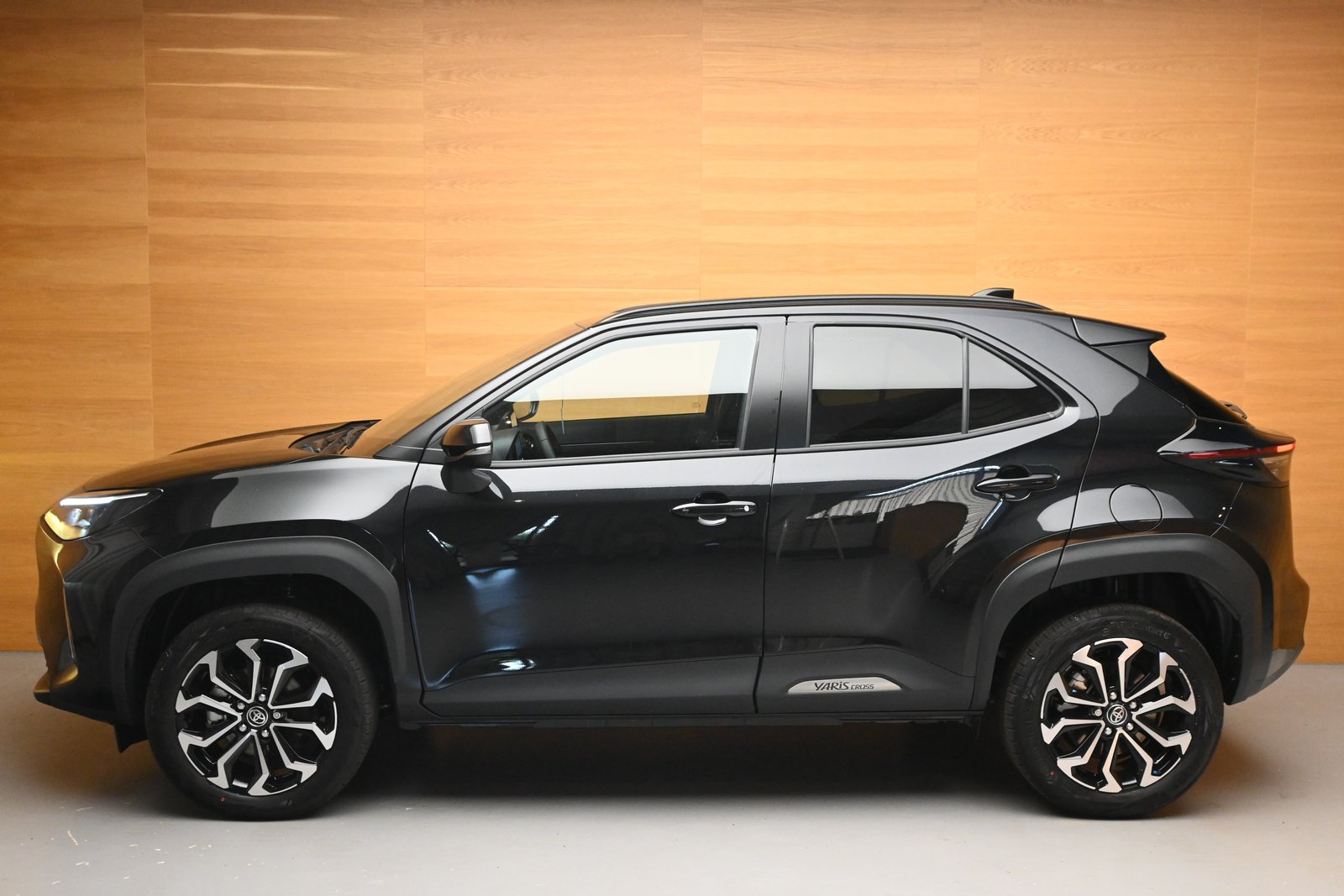 TOYOTA Yaris Cross 1.5 HEV Style, Hybride Integrale Benzina/Elettrica, Occasioni / Usate, Automatico - 4