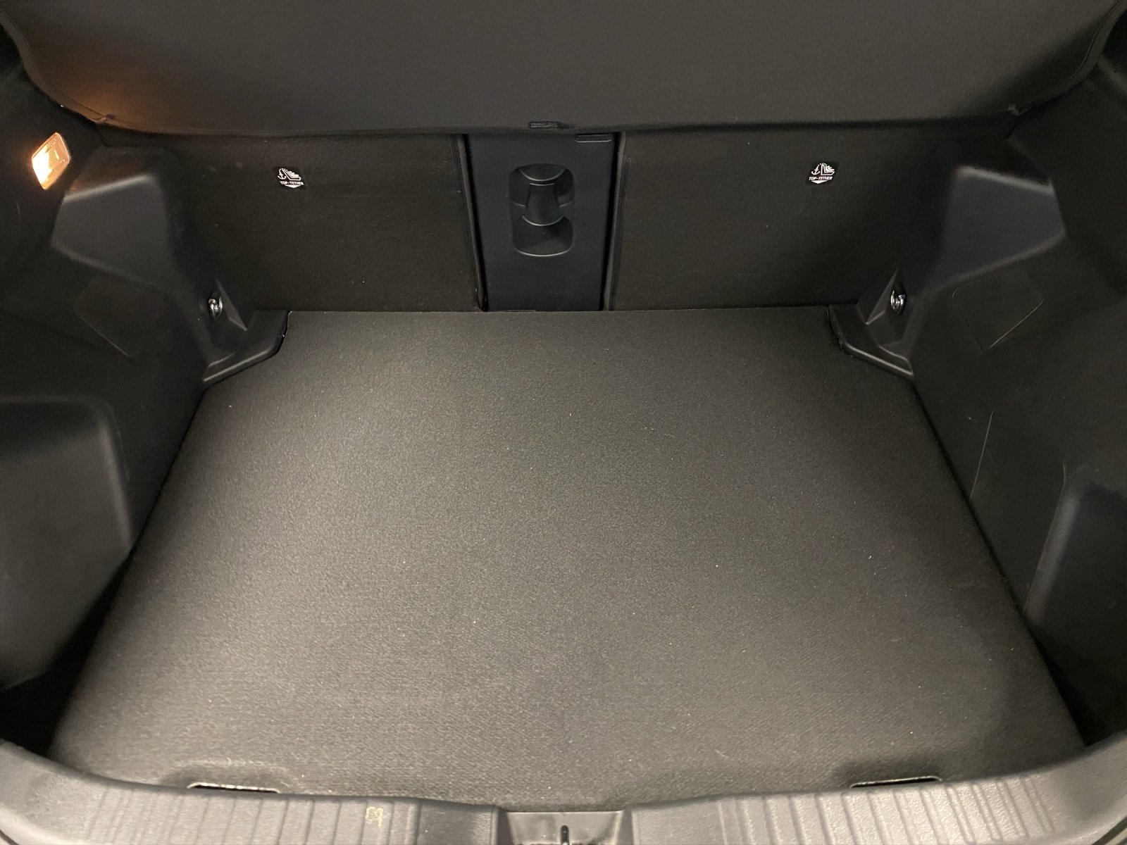 TOYOTA YARIS Cross 1.5 Trend HSD, Mild-Hybrid Benzin/Elektro, Occasion / Gebraucht, Automatik - 6
