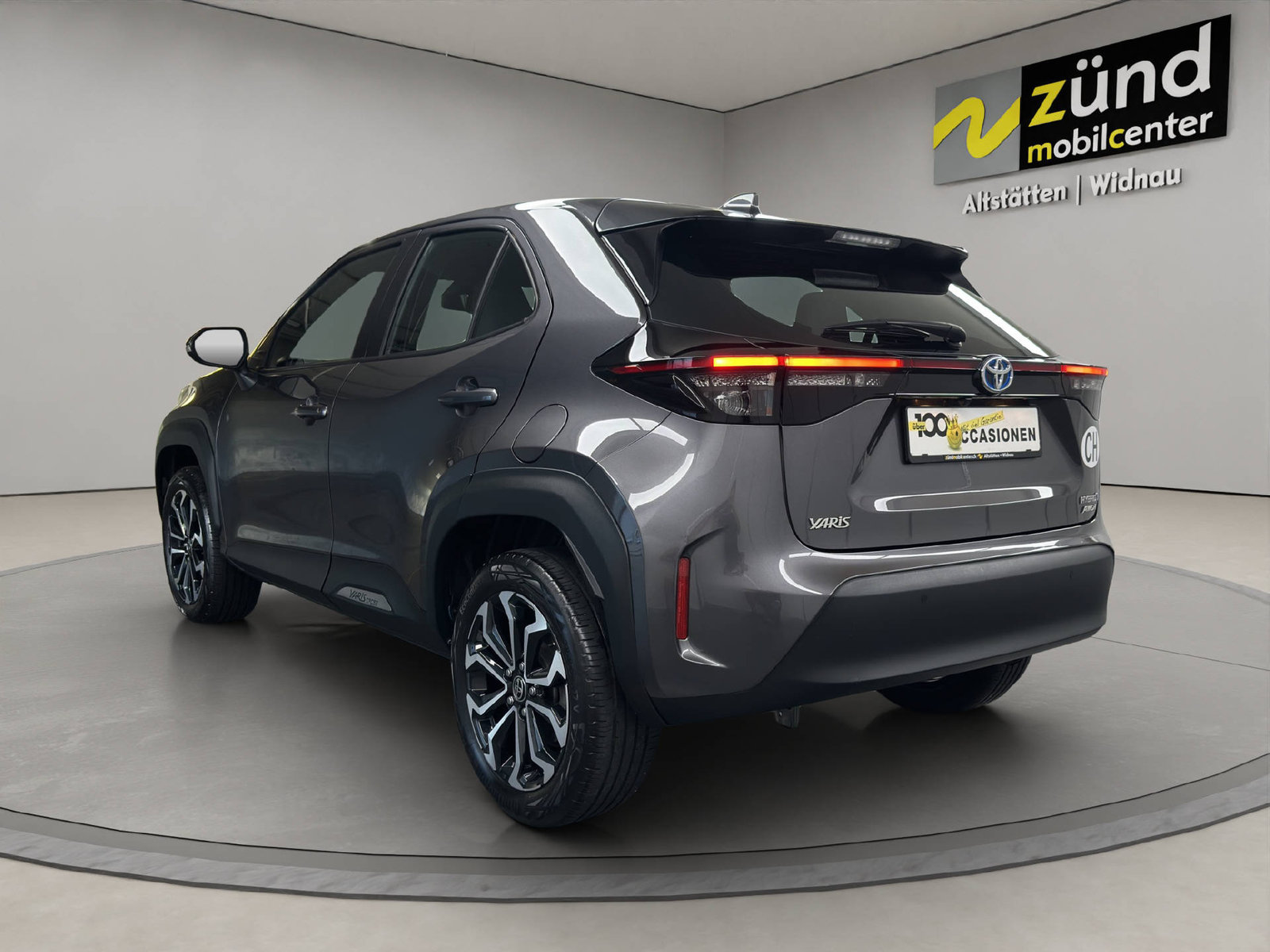 TOYOTA Yaris Cross 1.5 VVT-i HSD Trend AWD-i, Voll-Hybrid Benzin/Elektro, Occasion / Gebraucht, Automatik - 3