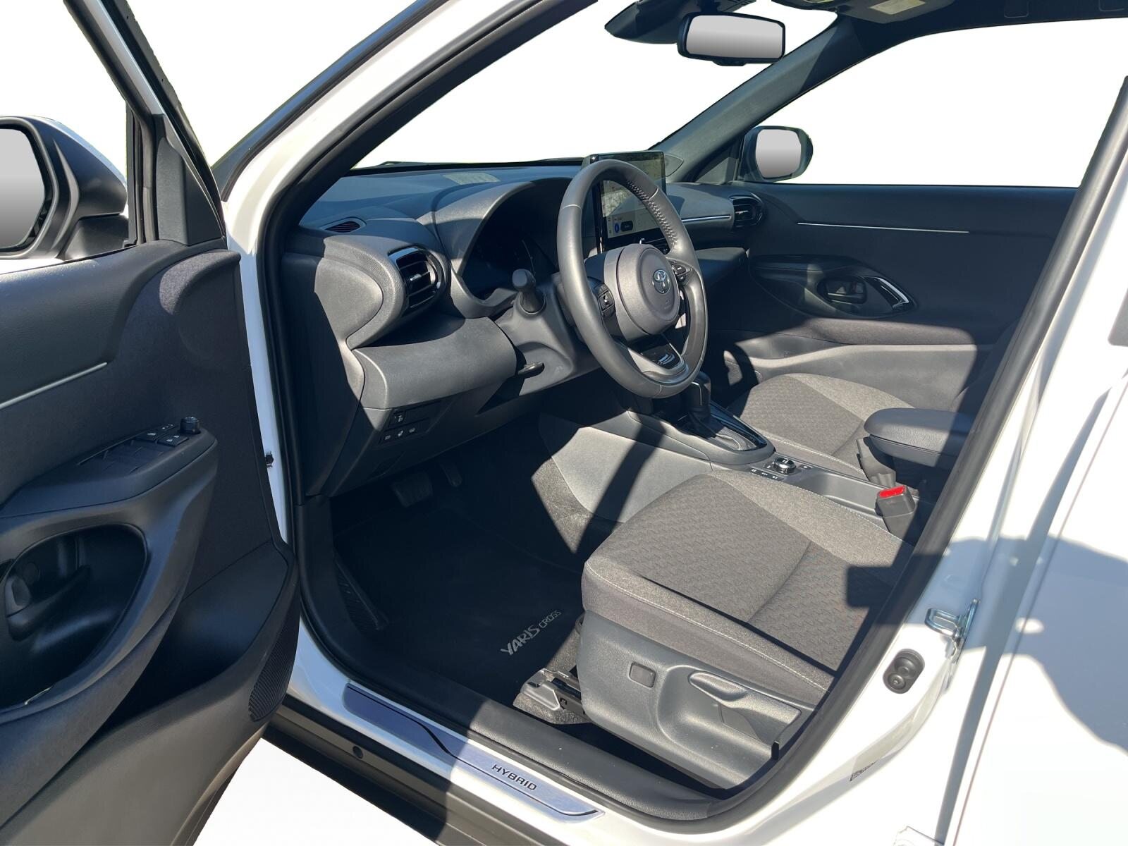 TOYOTA Yaris Cross 1.5 VVT-i HSD Trend AWD-i, Full-Hybrid Petrol/Electric, Second hand / Used, Automatic - 6