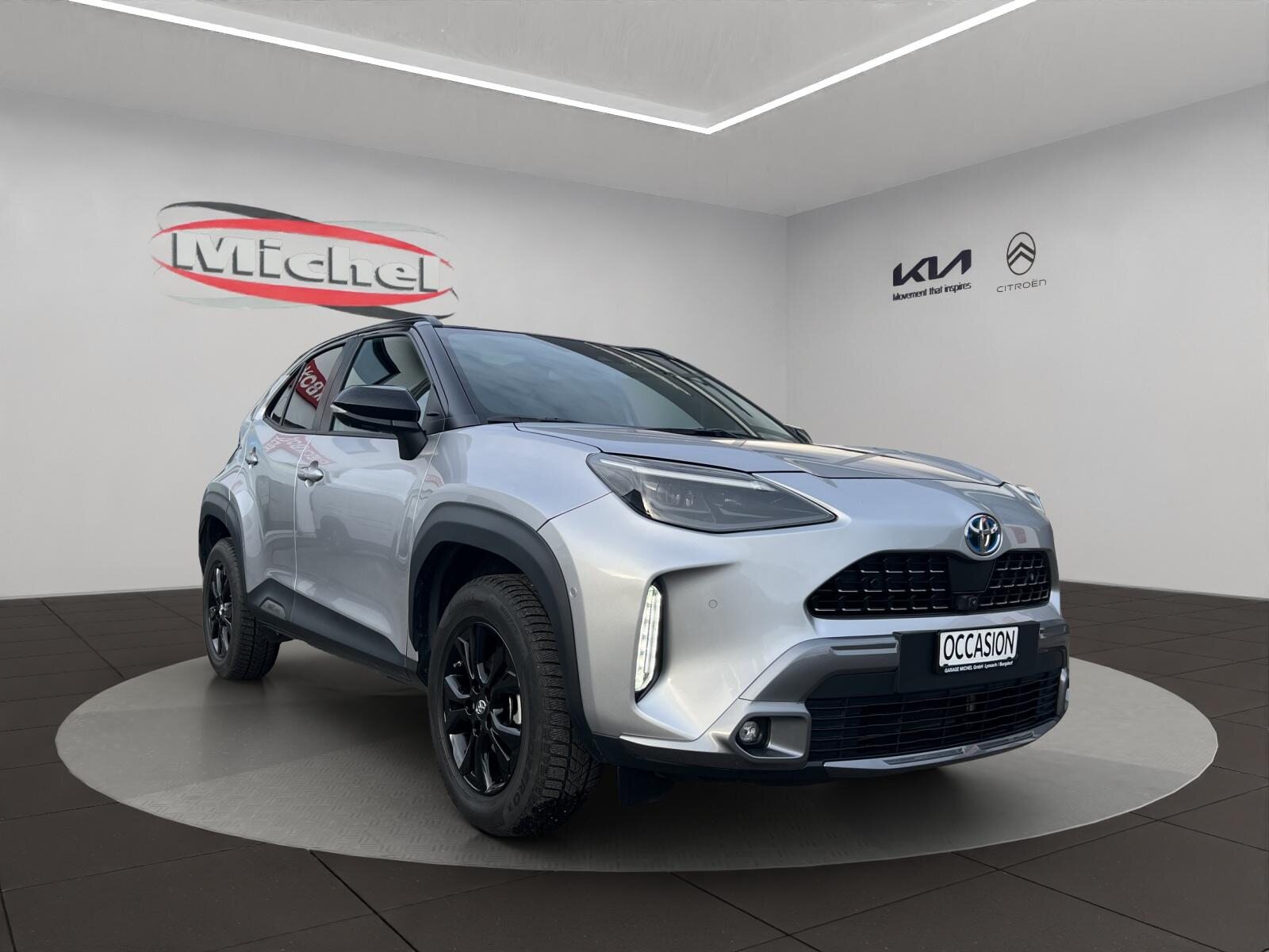 TOYOTA Yaris Cross 1.5 VVT-i HSD Adventure AWD-i / Panorama-Glasdac, Voll-Hybrid Benzin/Elektro, Occasion / Gebraucht, Automatik - 3