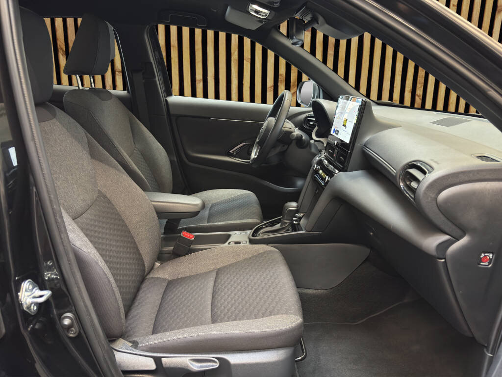 TOYOTA Yaris Cross 1.5 VVT-i HSD Trend, Voll-Hybrid Benzin/Elektro, Occasion / Gebraucht, Automatik - 5