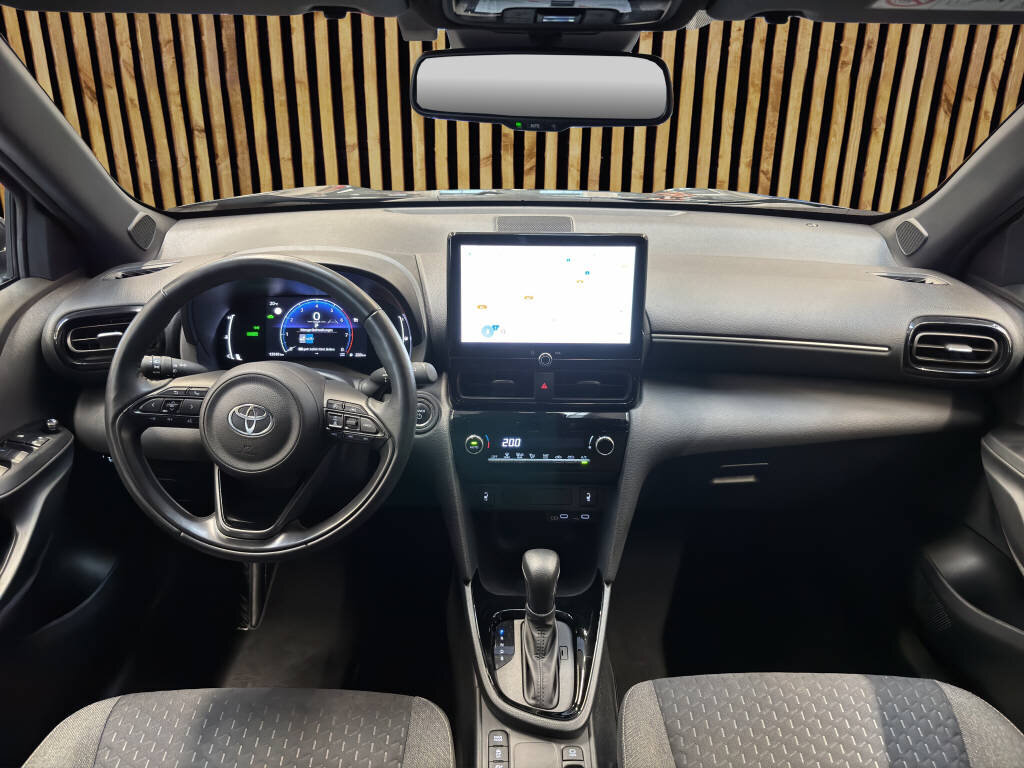 TOYOTA Yaris Cross 1.5 VVT-i HSD Trend, Voll-Hybrid Benzin/Elektro, Occasion / Gebraucht, Automatik - 7
