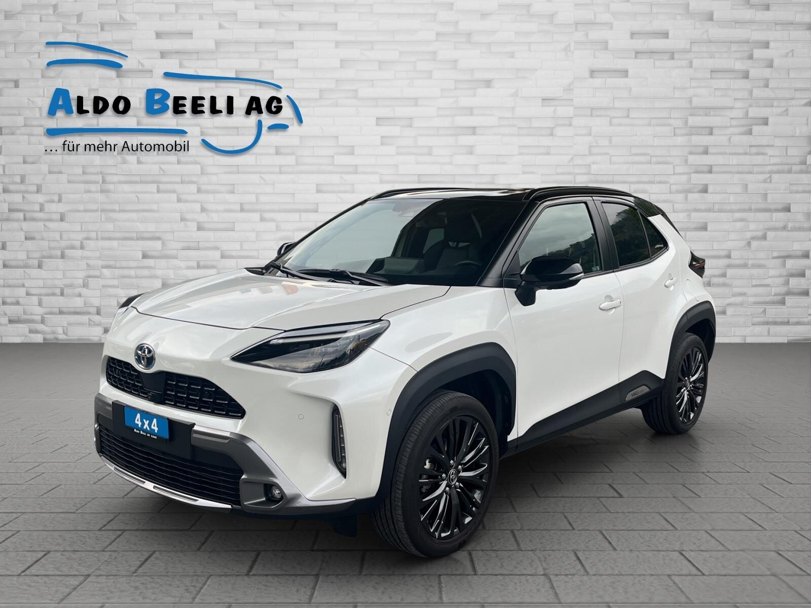 TOYOTA Yaris Cross 1.5 VVT-i HSD Adventure AWD-i