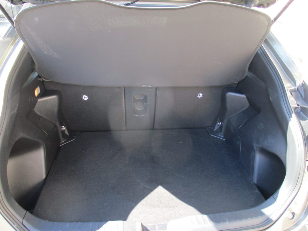 TOYOTA YARIS CROSS 1.5 VVT-i HSD Trend AWD-i, Voll-Hybrid Benzin/Elektro, Occasion / Gebraucht, Automatik - 7