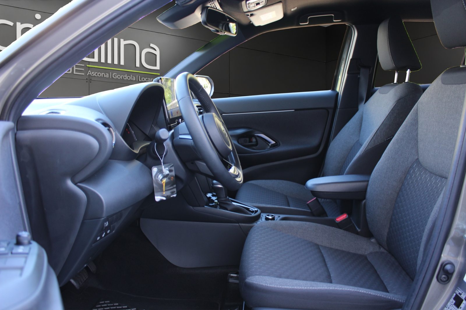 TOYOTA Yaris Cross 1.5 VVT-i HSD Trend AWD-i, Hybride Intégral Essence/Électricité, Occasion / Utilisé, Automatique - 7