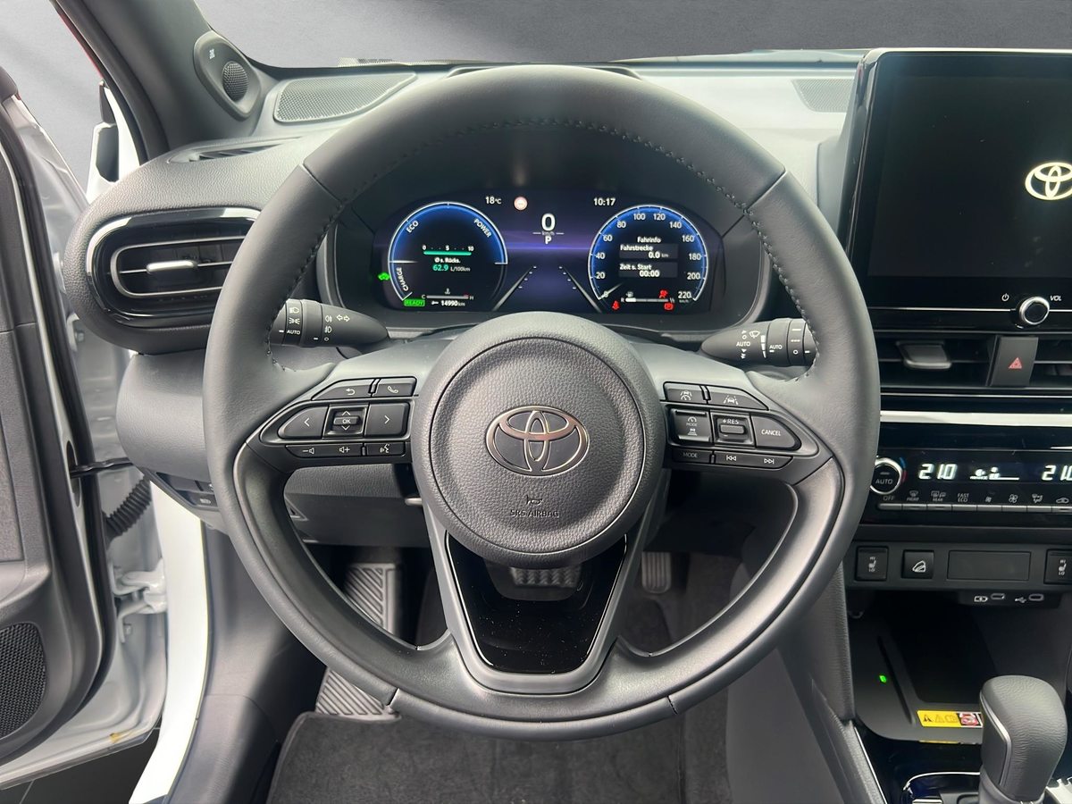 TOYOTA Yaris Cross 1.5 VVT-i HSD Premium AWD-i, Full-Hybrid Petrol/Electric, New car, Automatic - 5