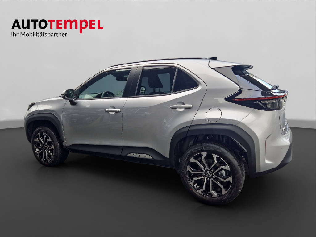 TOYOTA Yaris Cross 1.5 VVT-i HSD Tren 47253/068, Voll-Hybrid Benzin/Elektro, Neuwagen, Automat - 3