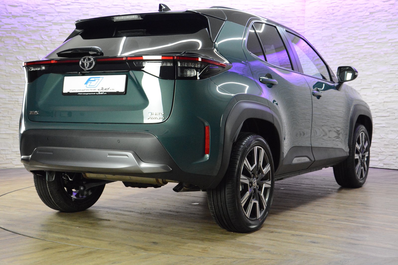 TOYOTA Yaris Cross 1.5 VVT-i HSD Premium AWD-i, Full-Hybrid Petrol/Electric, New car, Automatic - 5