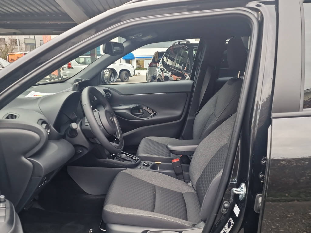 TOYOTA Yaris Cross 1.5 VVT-i HSD Trend AWD-i, Hybride Integrale Benzina/Elettrica, Auto nuove, Automatico - 5