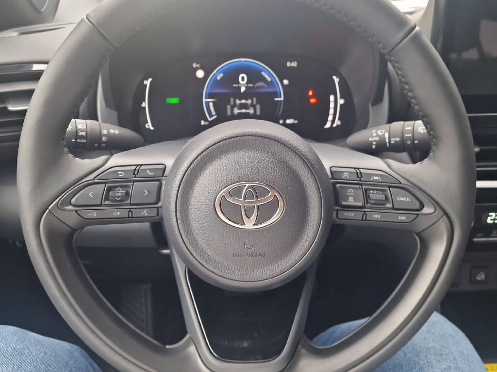 TOYOTA Yaris Cross 1.5 VVT-i HSD Trend AWD-i, Hybride Integrale Benzina/Elettrica, Auto nuove, Automatico - 7