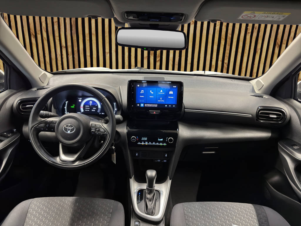 TOYOTA Yaris Cross 1.5 VVT-i HSD Comfort, Full-Hybrid Petrol/Electric, Second hand / Used, Automatic - 7