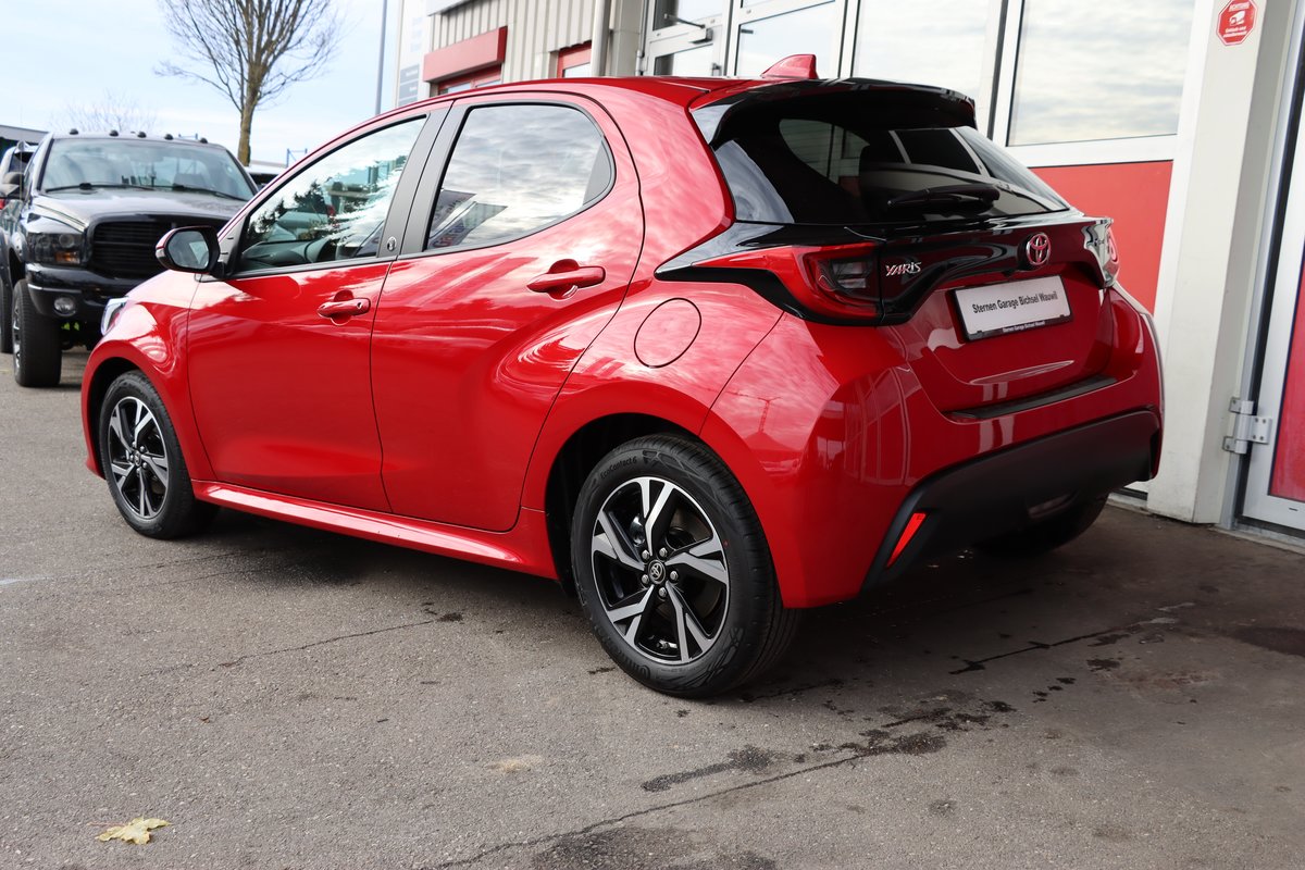 TOYOTA Yaris 1.5 Trend e-CVT, Hybride Intégral Essence/Électricité, Voiture nouvelle, Automatique - 7