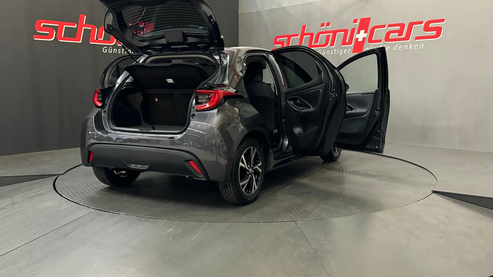 TOYOTA Yaris 1.5 Trend e-CVT, Hybride Integrale Benzina/Elettrica, Auto nuove, Automatico - 7