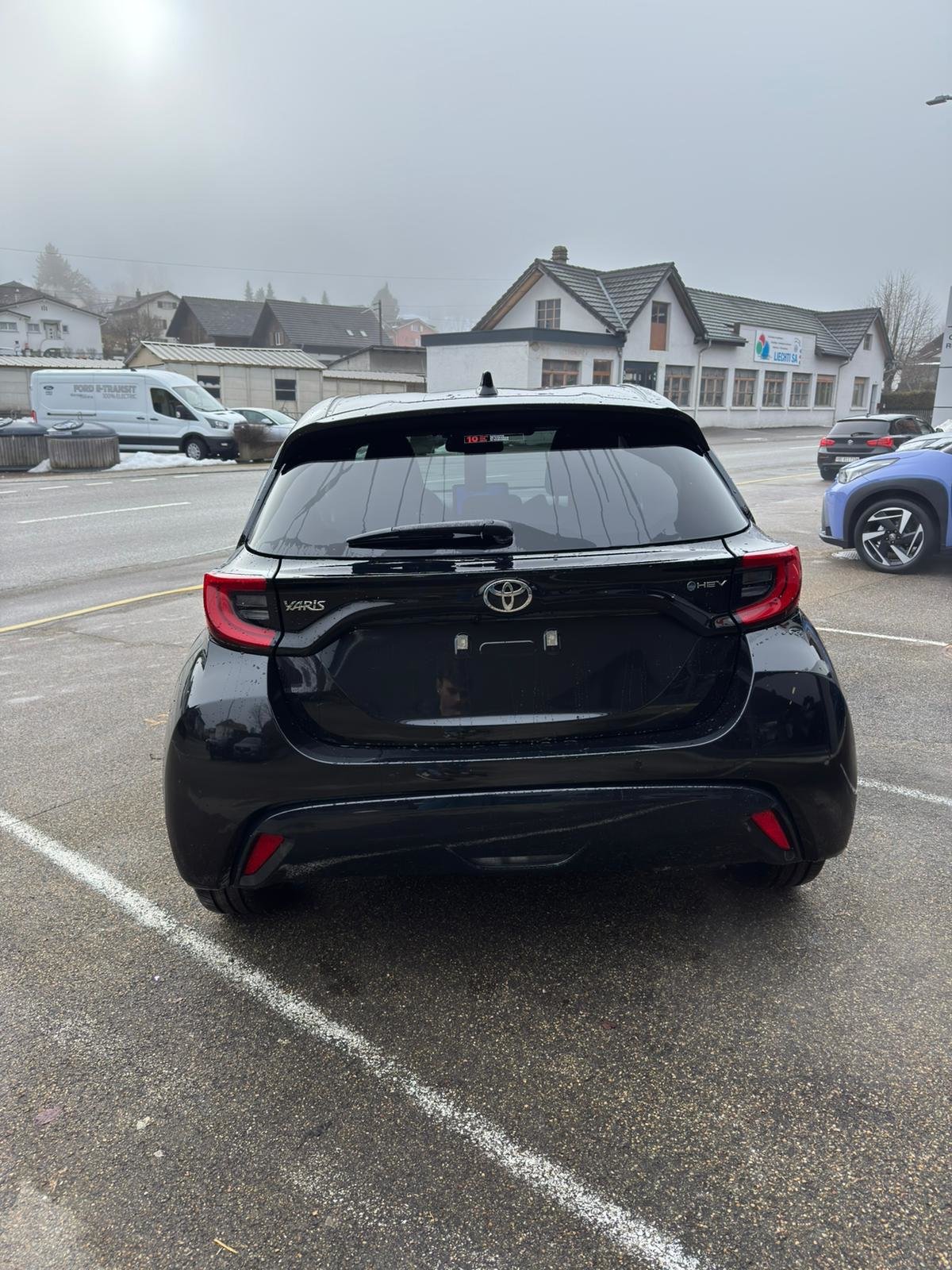 TOYOTA Yaris 1.5 Premium e-CVT, Hybride Integrale Benzina/Elettrica, Auto nuove, Automatico - 4
