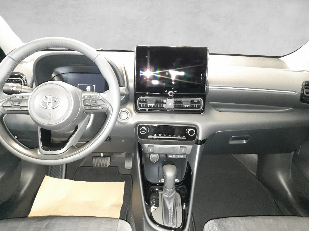 TOYOTA Yaris 1.5 VVT-i HSD Trend, Hybride Intégral Essence/Électricité, Voiture nouvelle, Automatique - 6