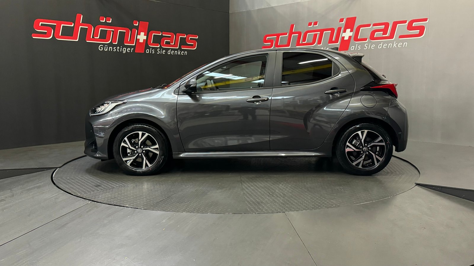 TOYOTA Yaris 1.5 Trend e-CVT, Hybride Intégral Essence/Électricité, Voiture nouvelle, Automatique - 3