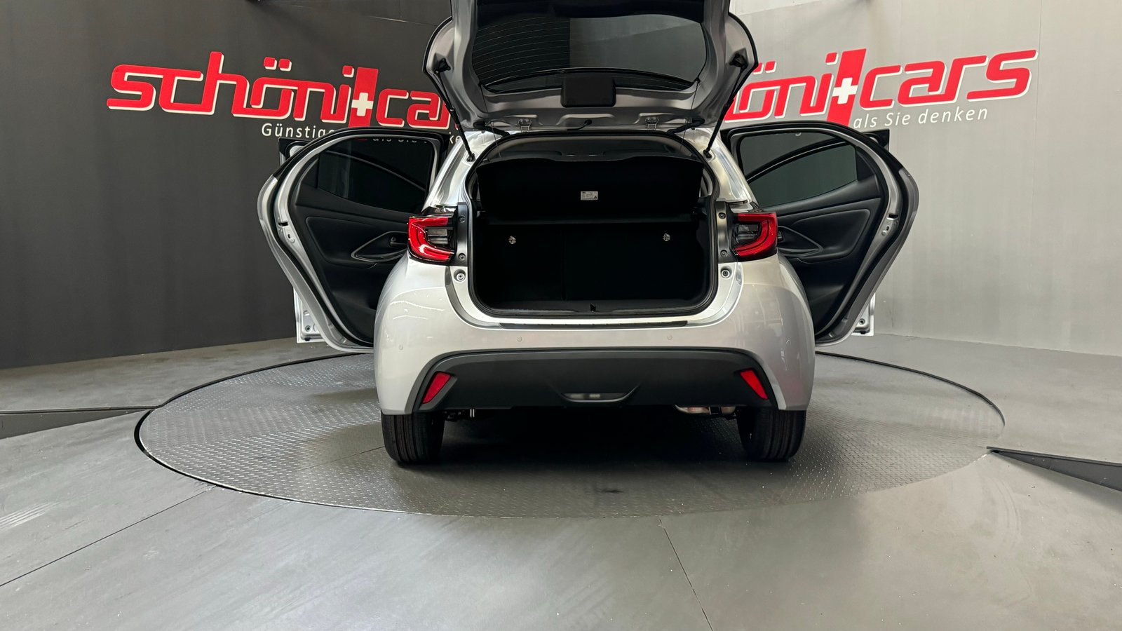 TOYOTA Yaris 1.5 Trend e-CVT, Voll-Hybrid Benzin/Elektro, Neuwagen, Automatik - 6