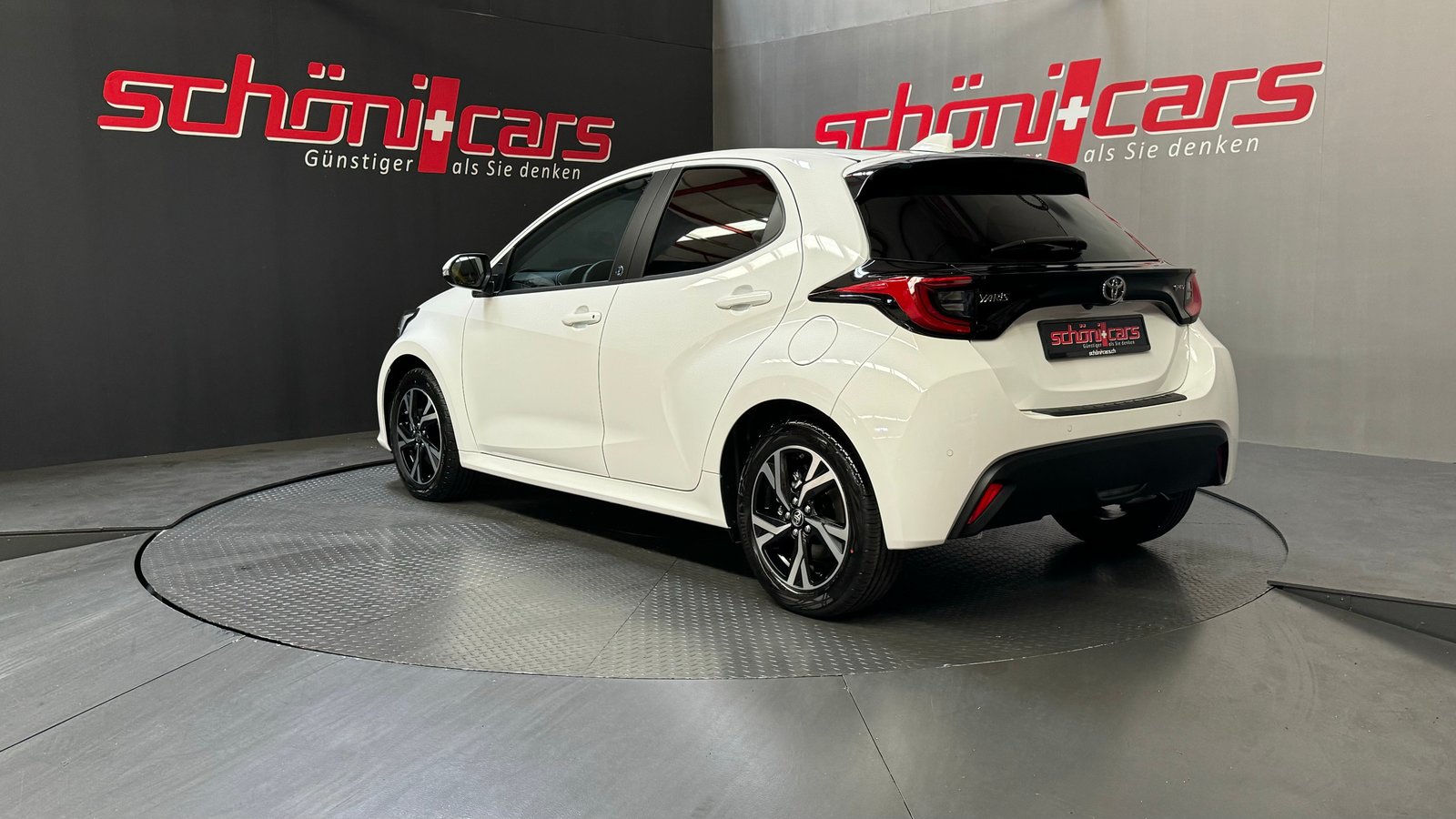 TOYOTA Yaris 1.5 Trend e-CVT, Voll-Hybrid Benzin/Elektro, Neuwagen, Automatik - 4