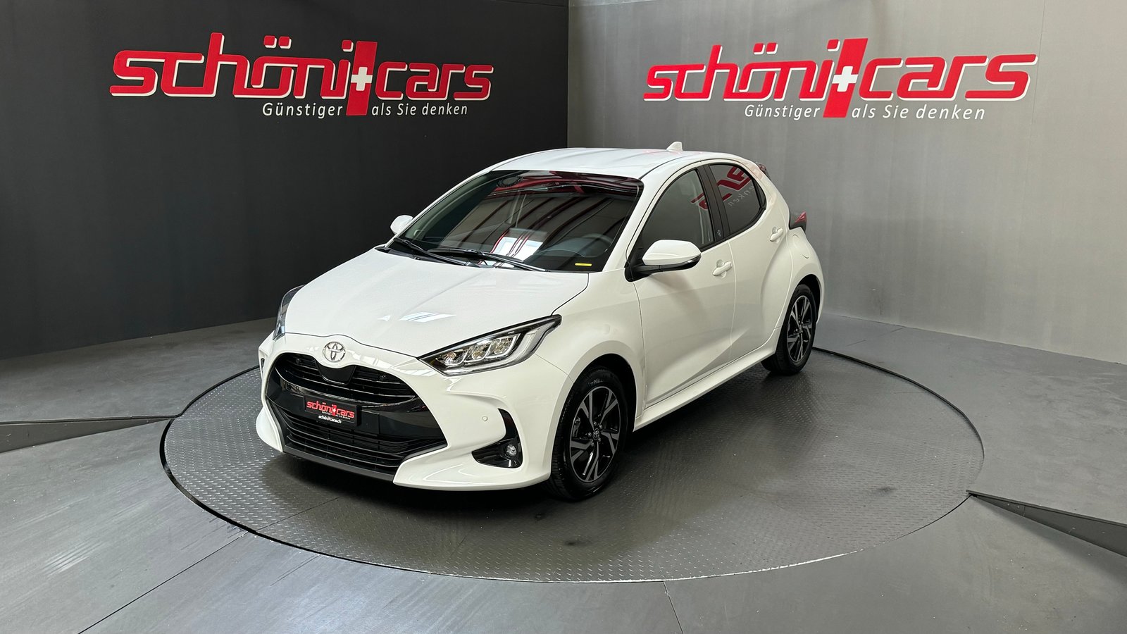TOYOTA Yaris 1.5 Trend e-CVT, Hybride Integrale Benzina/Elettrica, Auto nuove, Automatico - 2