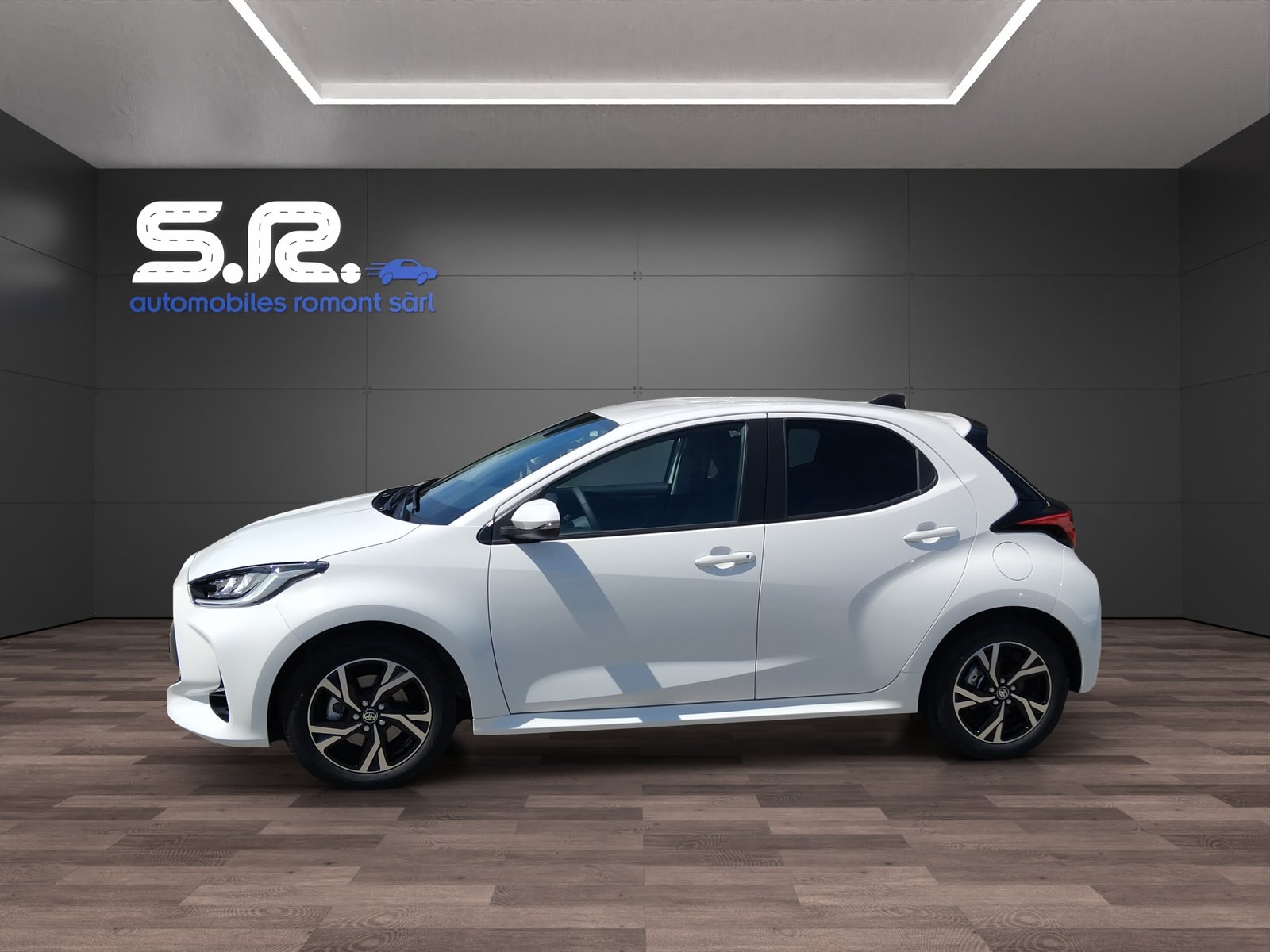 TOYOTA Yaris 1.5 Comfort e-CVT, Voll-Hybrid Benzin/Elektro, Neuwagen, Automatik - 4