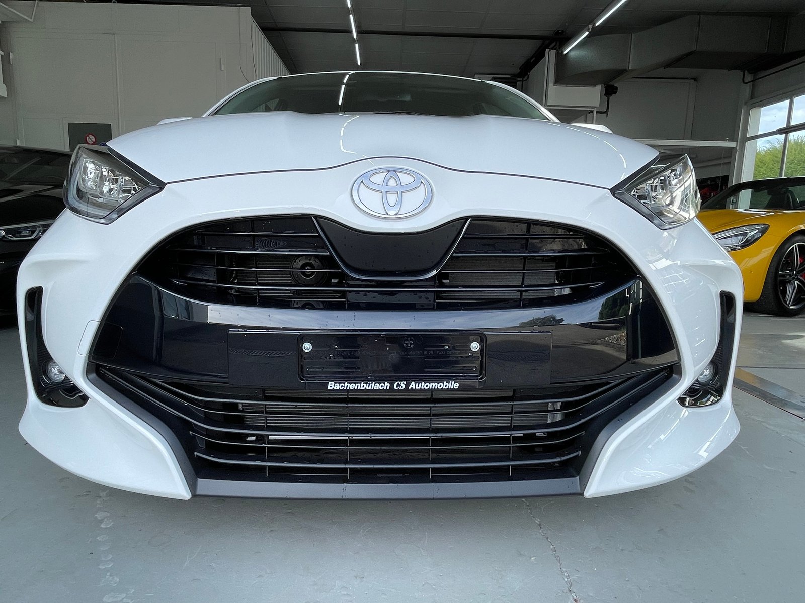 TOYOTA Yaris 1.5 Comfort e-CVT, Voll-Hybrid Benzin/Elektro, Neuwagen, Automatik - 6