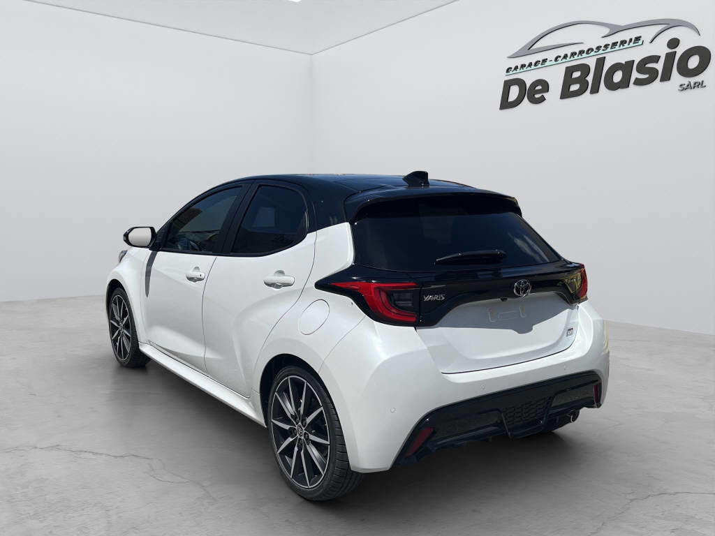 TOYOTA Yaris 1.5 VVT-i HSD GR Sport, Hybride Intégral Essence/Électricité, Voiture nouvelle, Automatique - 5