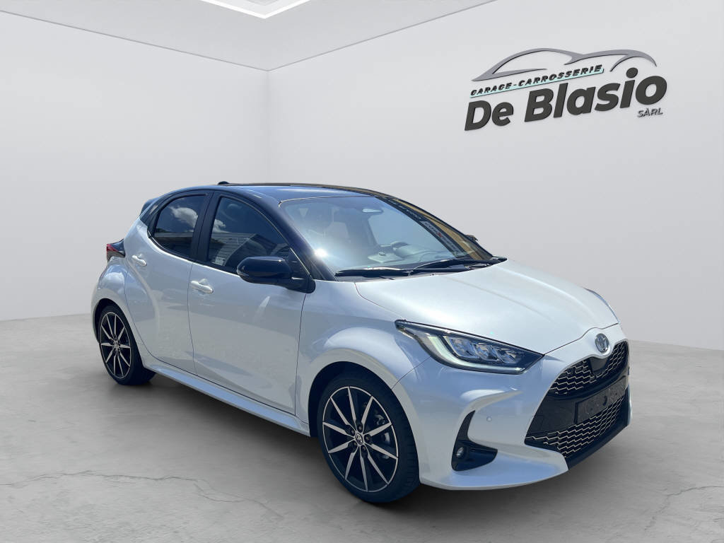TOYOTA Yaris 1.5 VVT-i HSD GR Sport