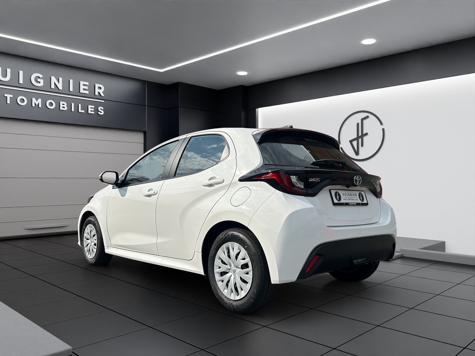 TOYOTA Yaris 1.5 Comfort e-CVT, Voll-Hybrid Benzin/Elektro, Neuwagen, Automatik - 3