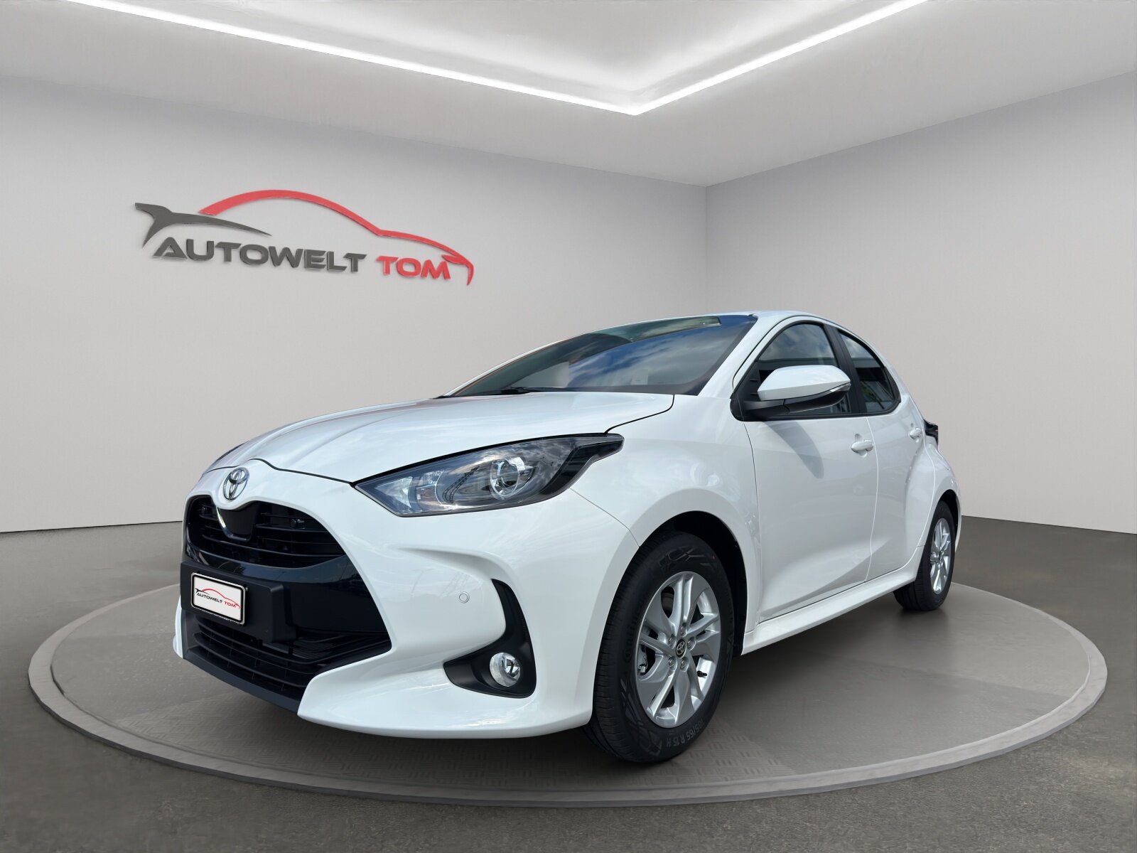 TOYOTA Yaris 1.5 Active Drive e-CVT