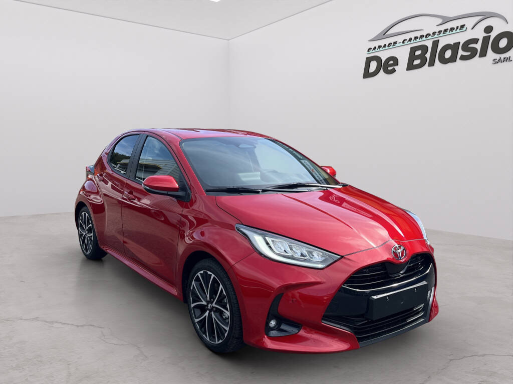 TOYOTA Yaris 1.5 VVT-i HSD Trend