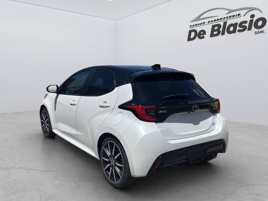 TOYOTA Yaris 1.5 VVT-i HSD GR Sport, Hybride Intégral Essence/Électricité, Voiture nouvelle, Automatique - 5