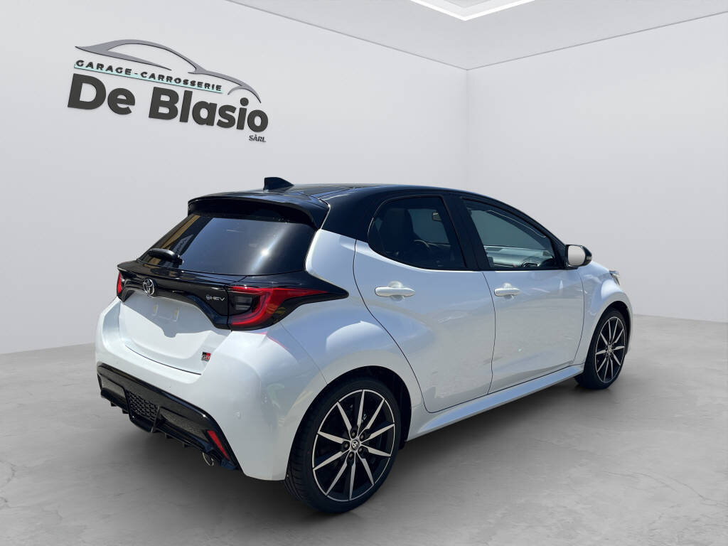 TOYOTA Yaris 1.5 VVT-i HSD GR Sport, Hybride Intégral Essence/Électricité, Voiture nouvelle, Automatique - 7