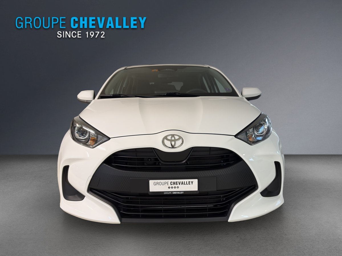 TOYOTA Yaris 1.5 Comfort e-CVT, Full-Hybrid Petrol/Electric, Second hand / Used, Automatic - 2