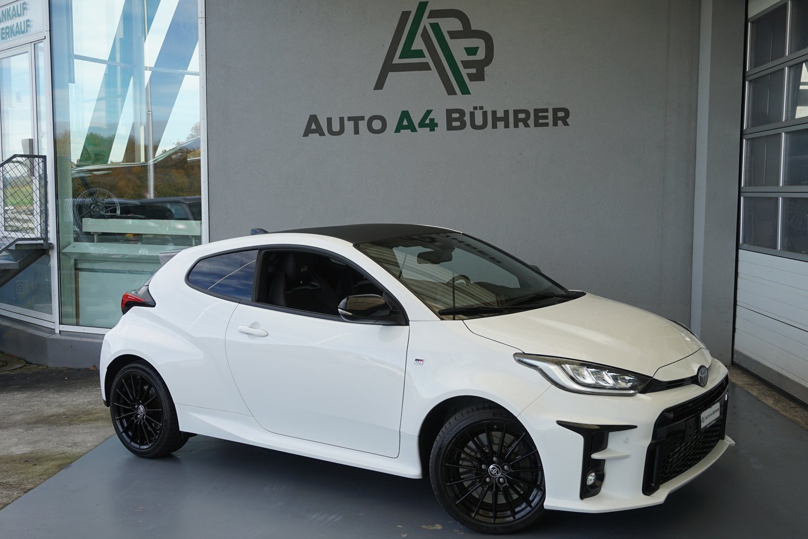 TOYOTA Yaris 1.6 Turbo 4x4 GR Sport Premium 261PS, Benzin, Occasion / Gebraucht, Handschaltung - 4